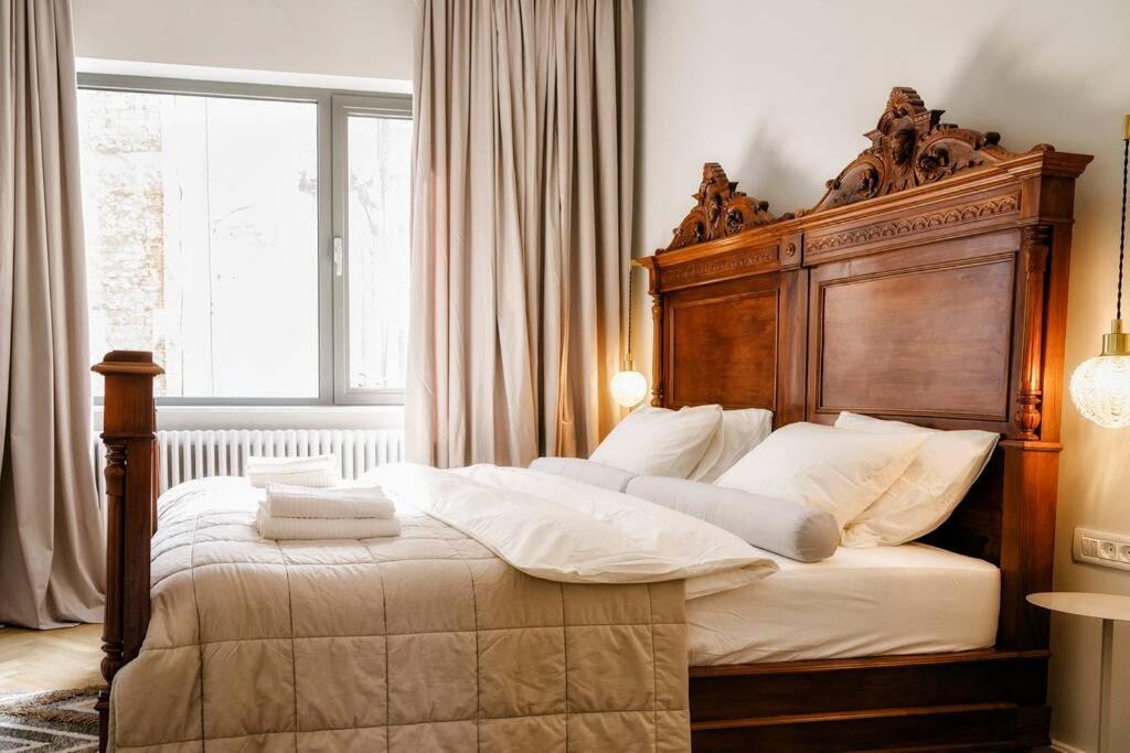 Luxurious Huge Flat With Large Terrace Apartment Букурещ Екстериор снимка